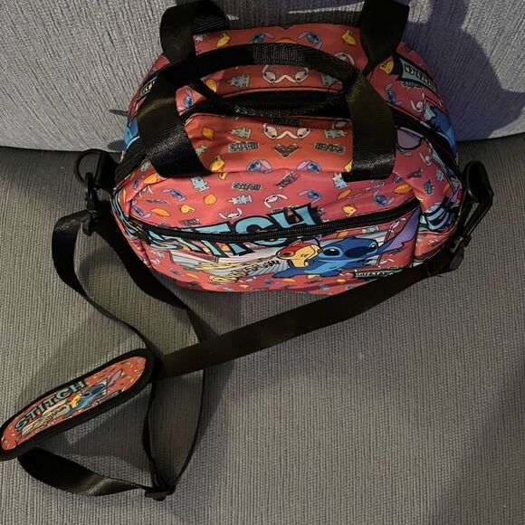 Stitch Insulated Lunch Bag/Crossbody - Picture 3 of 12